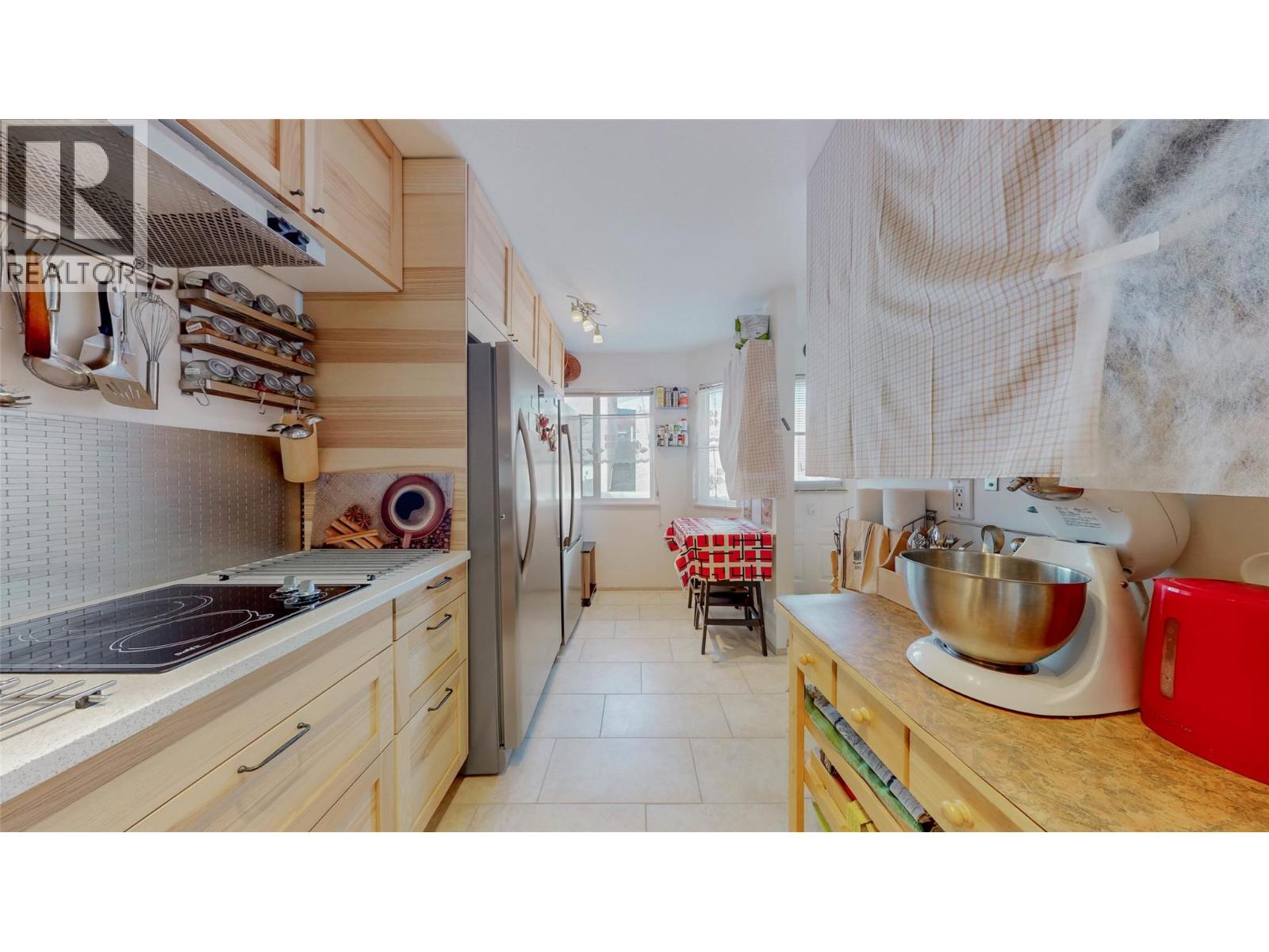8029 VEDETTE Drive, Osoyoos
