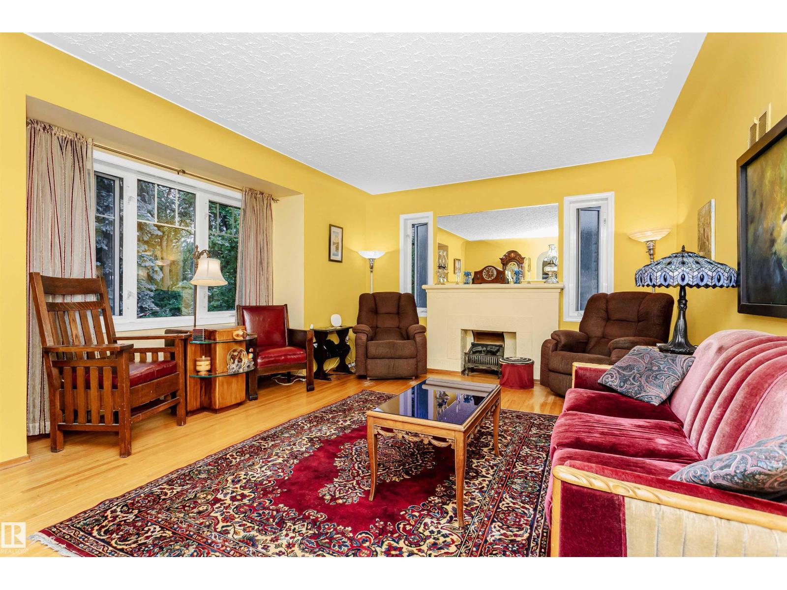 Photo 3 of 11216 70 Av Nw, Edmonton AB