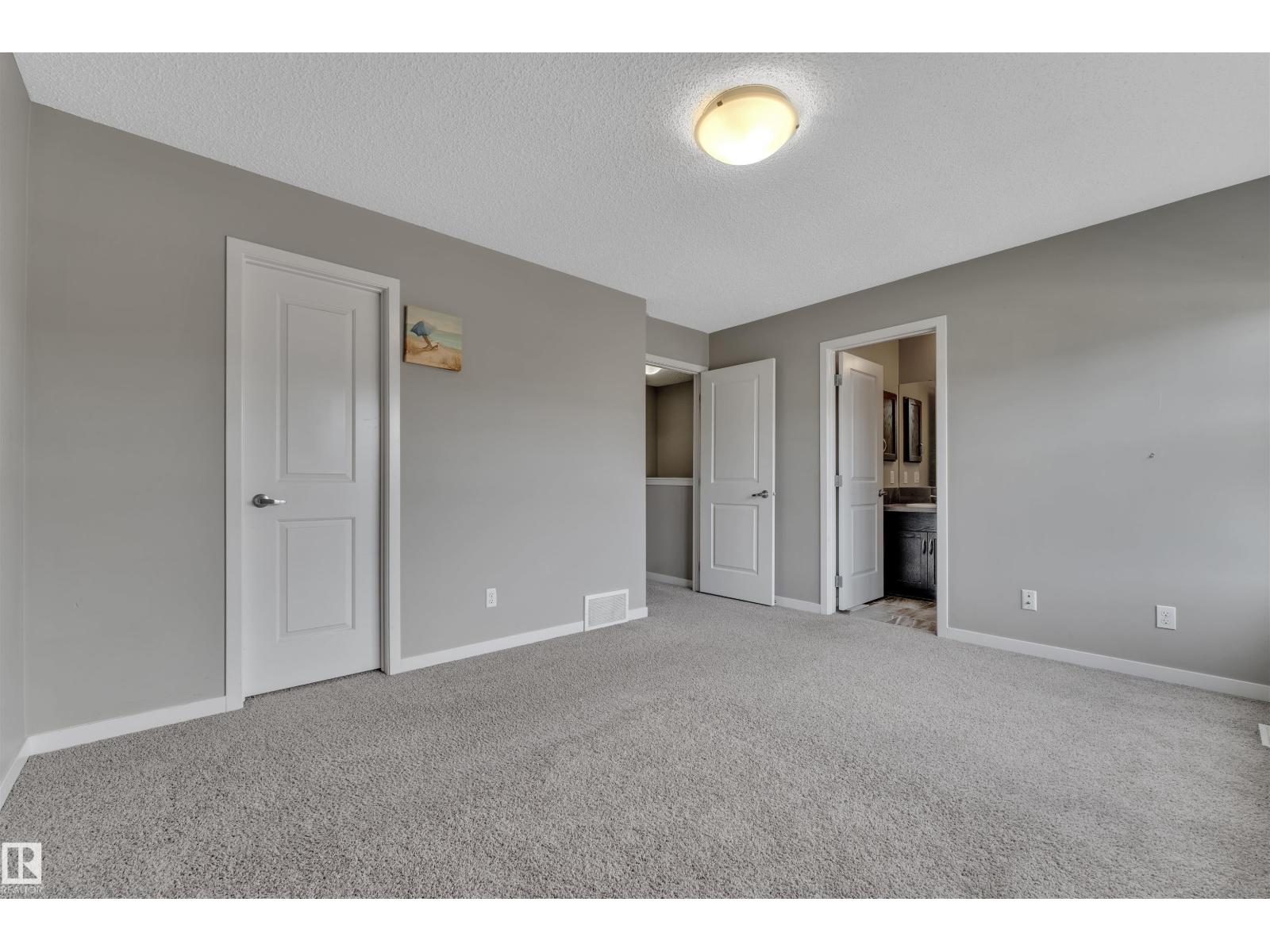Photo 22 of 5239 20 Av Sw, Edmonton AB
