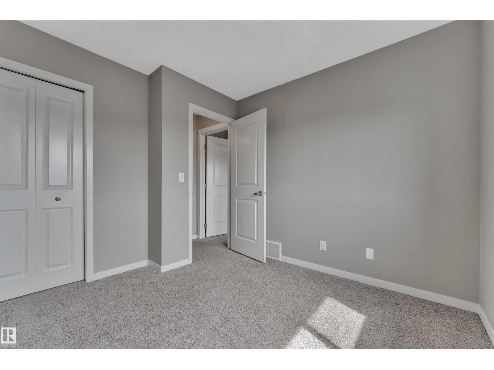 Photo 28 of 5239 20 Av Sw, Edmonton AB