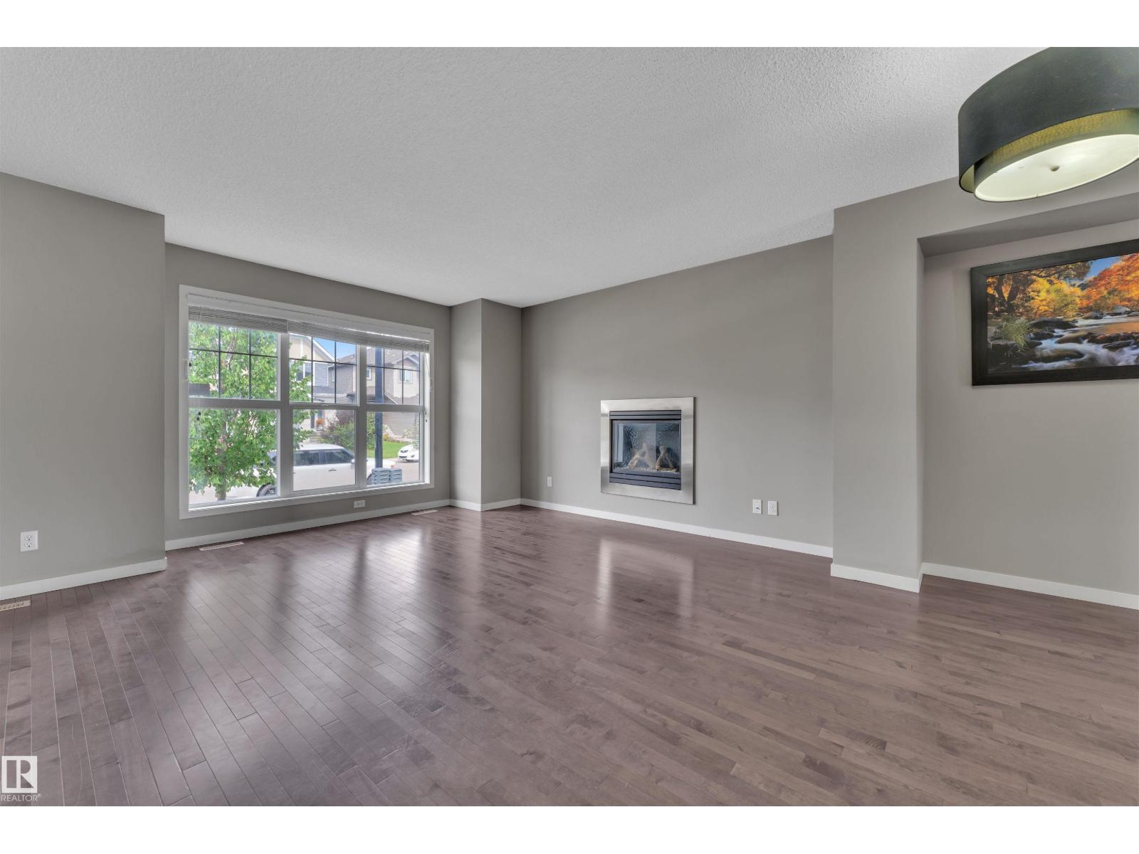 Photo 6 of 5239 20 Av Sw, Edmonton AB