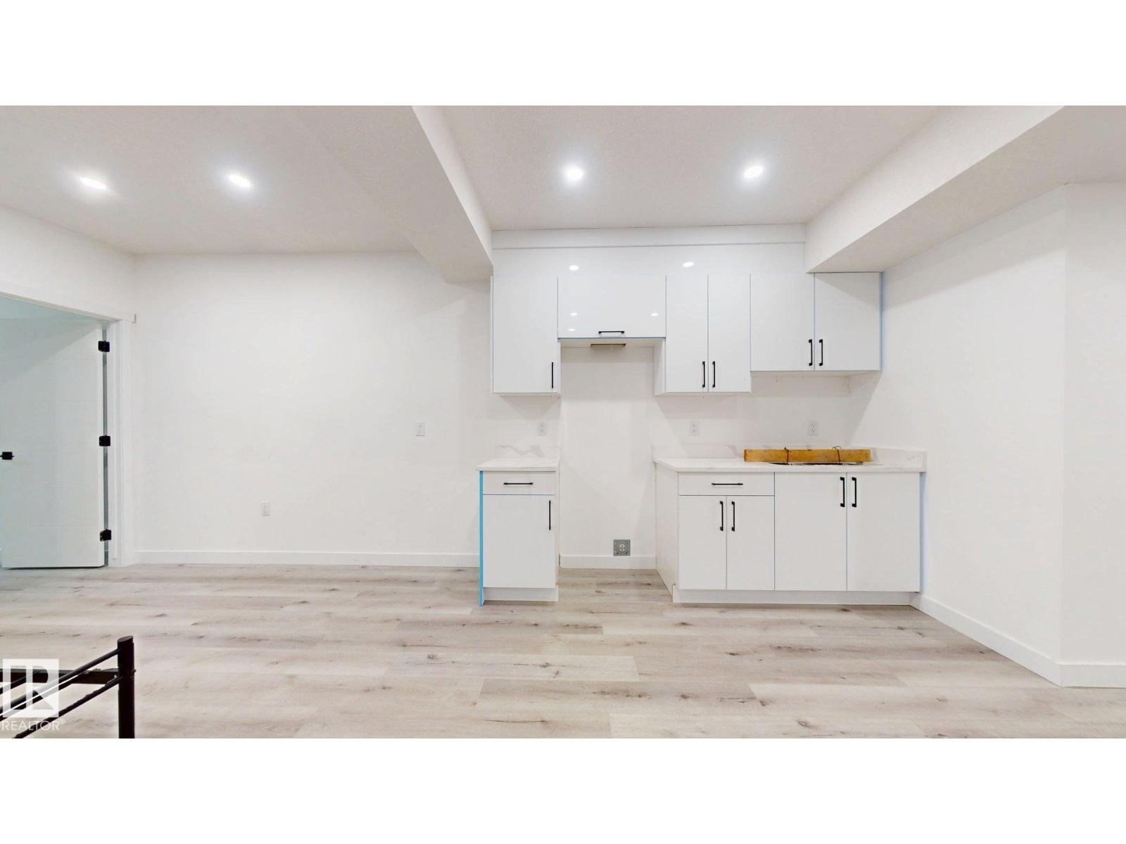 Photo 9 of 4202 38 A St, Beaumont AB