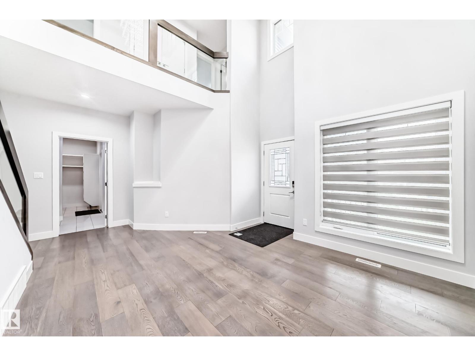 Photo 6 of 6105 19 A Av Sw, Edmonton AB