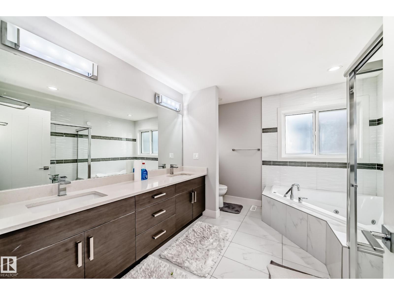 Photo 68 of 6105 19 A Av Sw, Edmonton AB