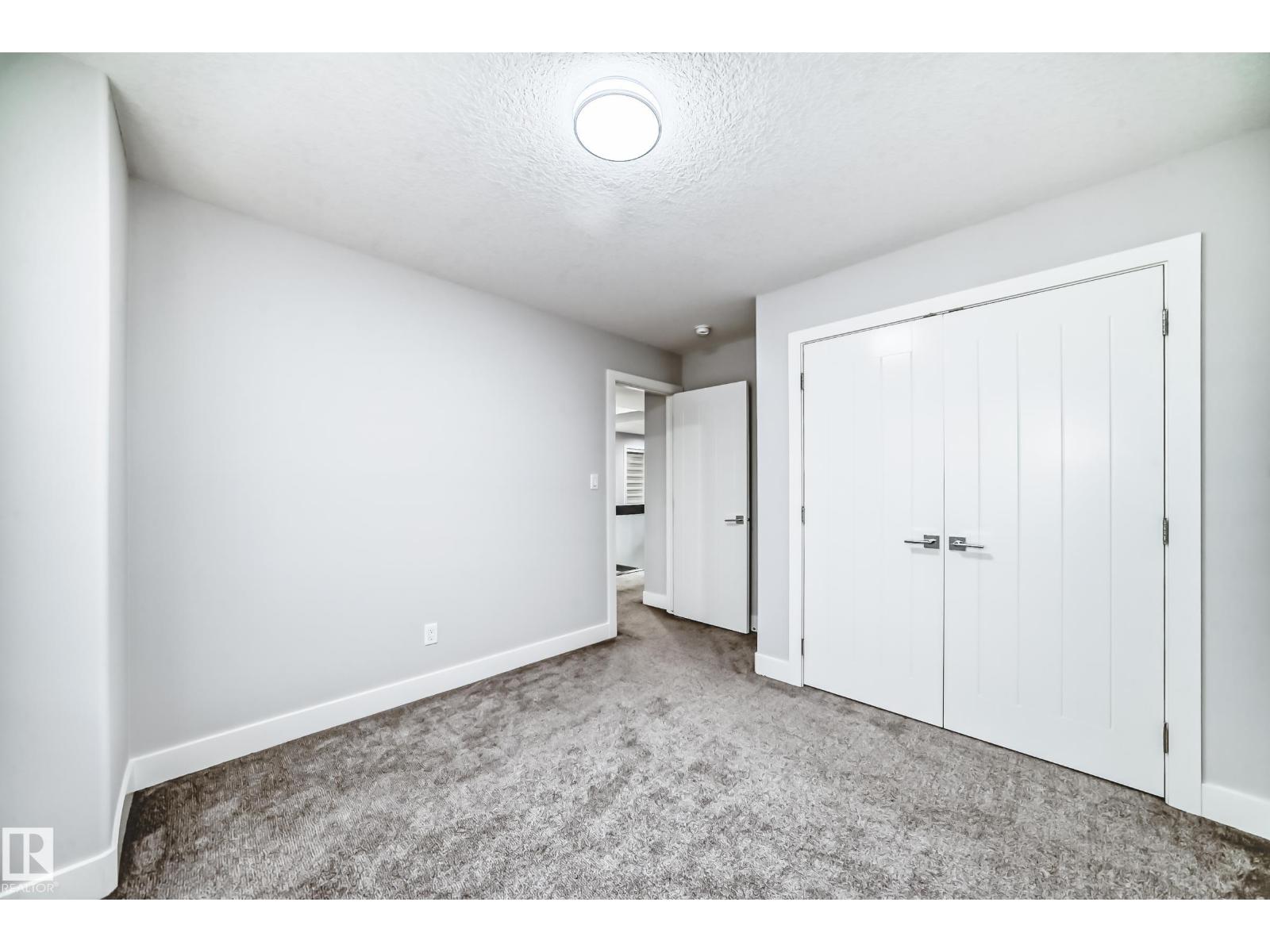 Photo 50 of 6105 19 A Av Sw, Edmonton AB