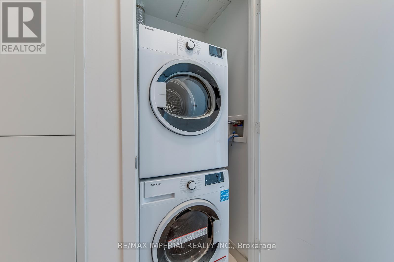 Photo 30 of 4909 3883 Quartz Road, Mississauga ON