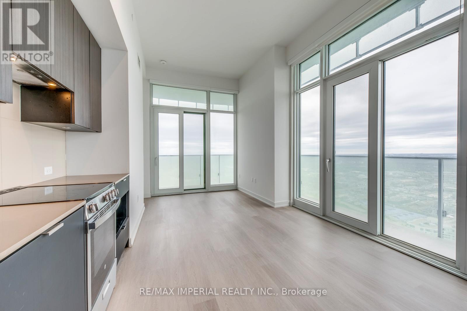 Photo 29 of 4909 3883 Quartz Road, Mississauga ON