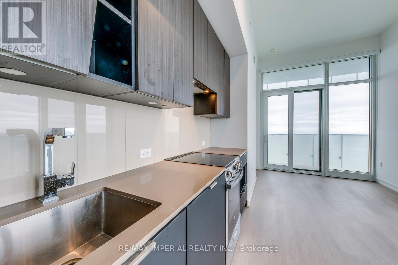 Photo 15 of 4909 3883 Quartz Road, Mississauga ON