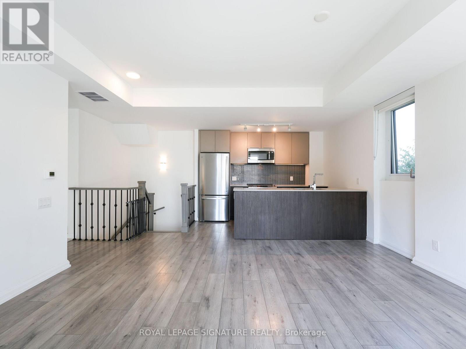 Photo 17 of 50 10 Brin Drive, Toronto ON