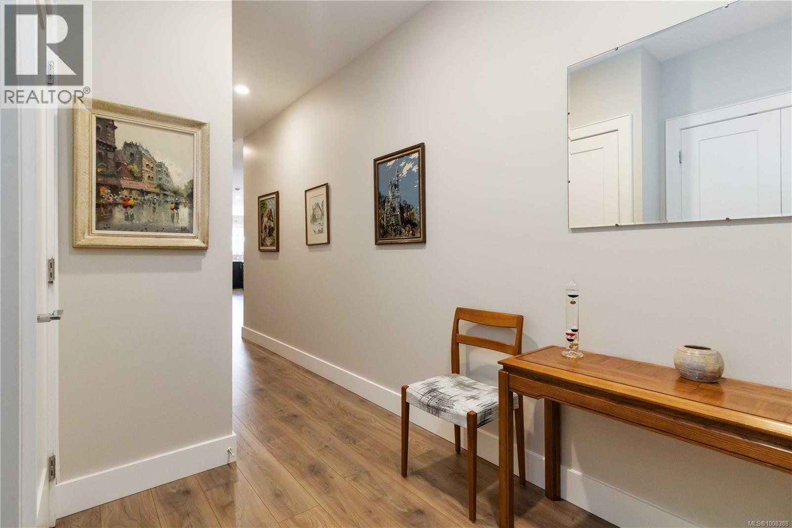 Single Family House for Sale in   Travino Lane Saanich 
