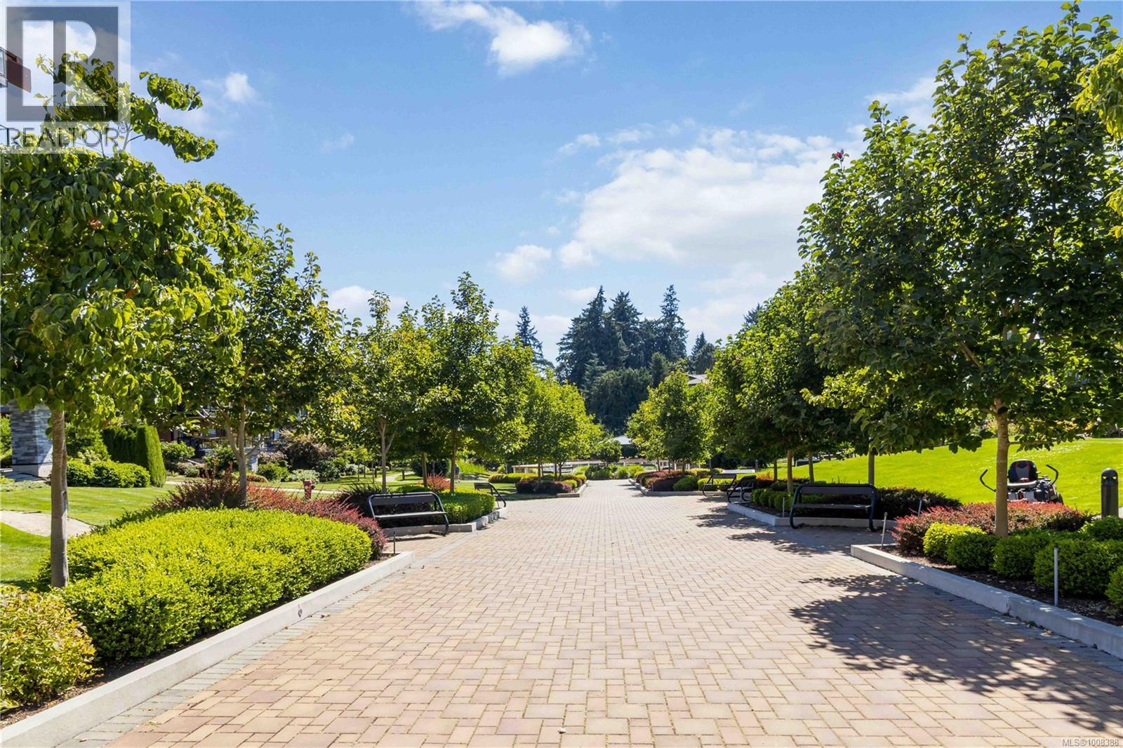 Single Family House for Sale in   Travino Lane Saanich 