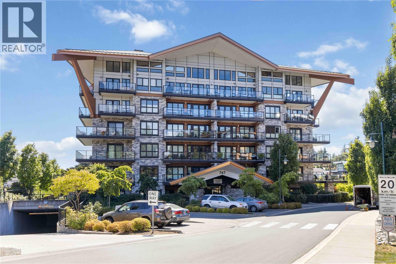 Single Family House for Sale in   Travino Lane Saanich 