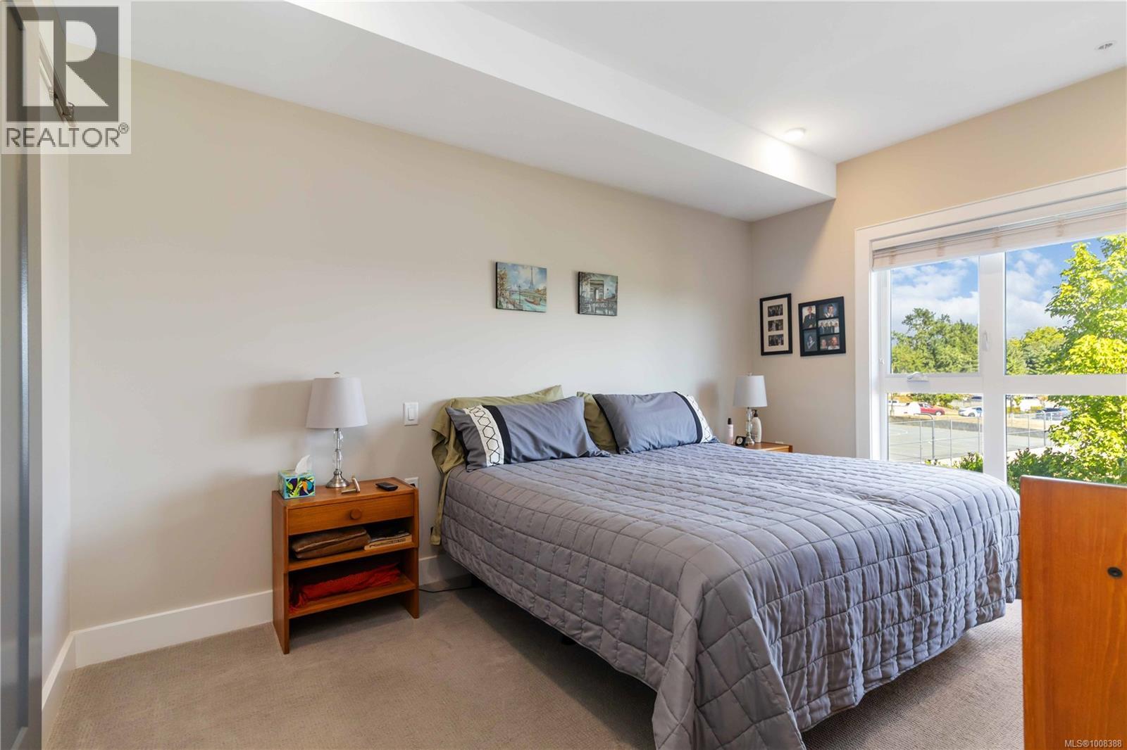 Single Family House for Sale in   Travino Lane Saanich 