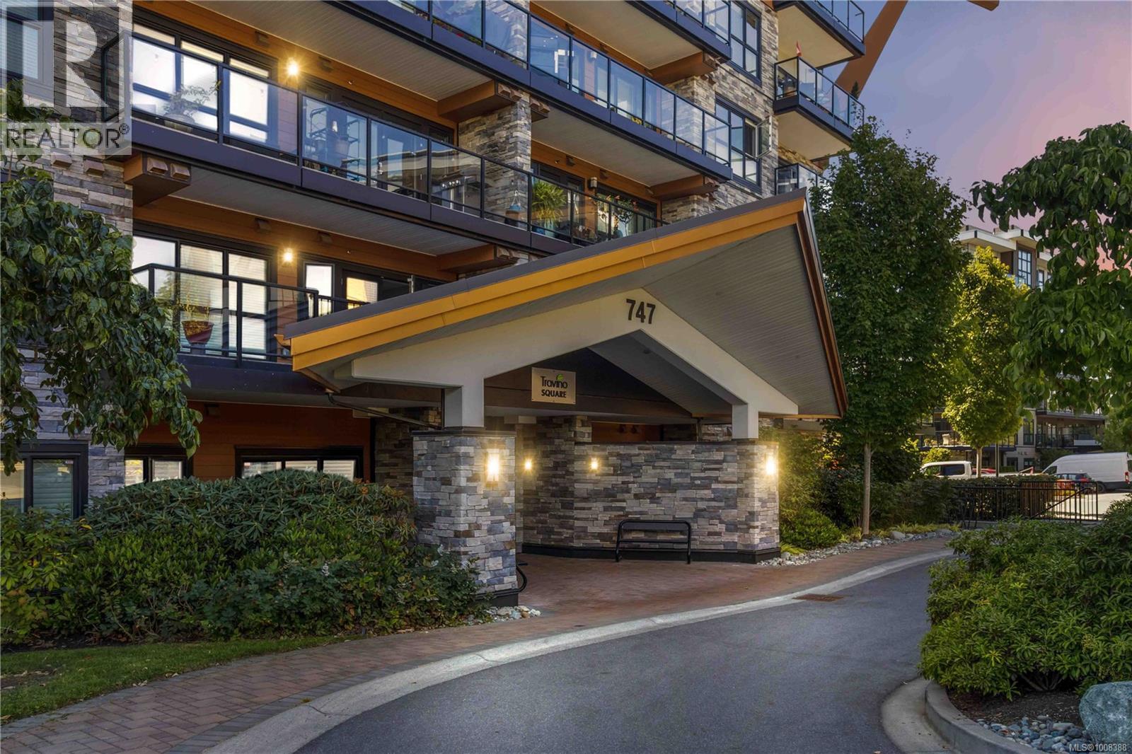 Single Family House for Sale in   Travino Lane Saanich 