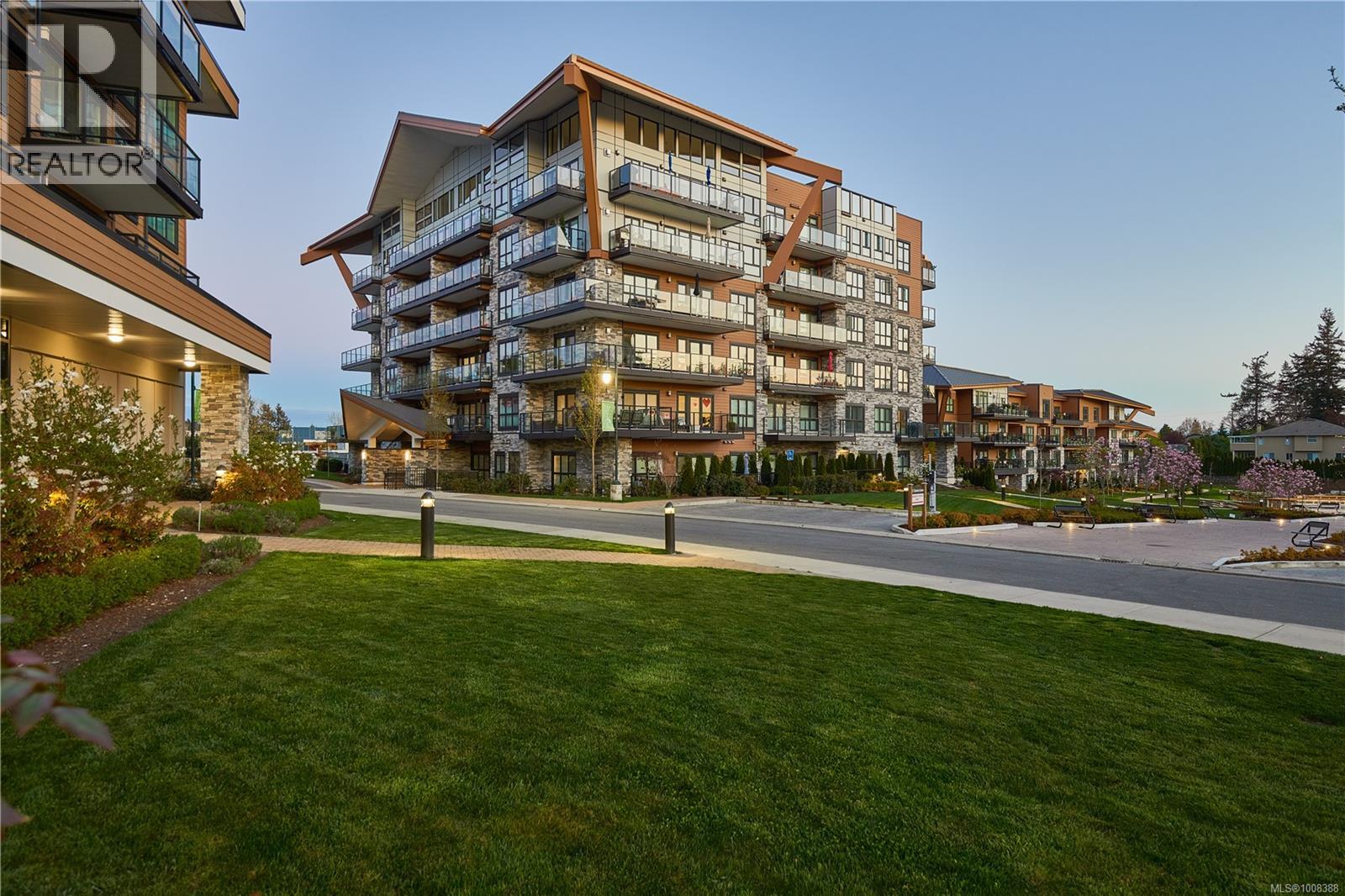 Single Family House for Sale in   Travino Lane Saanich 