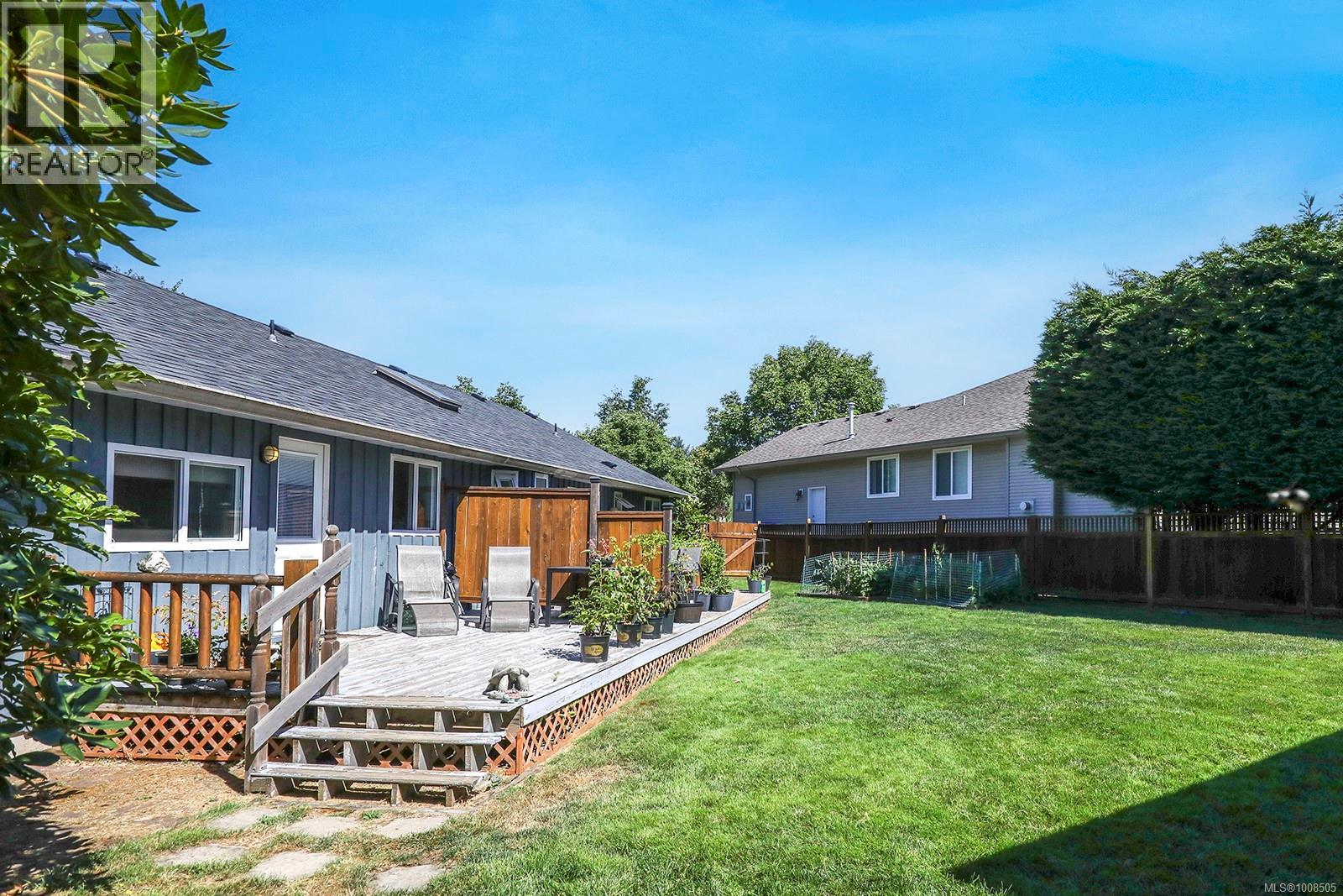 Photo 1 of 2695 Carstairs Dr, Courtenay BC