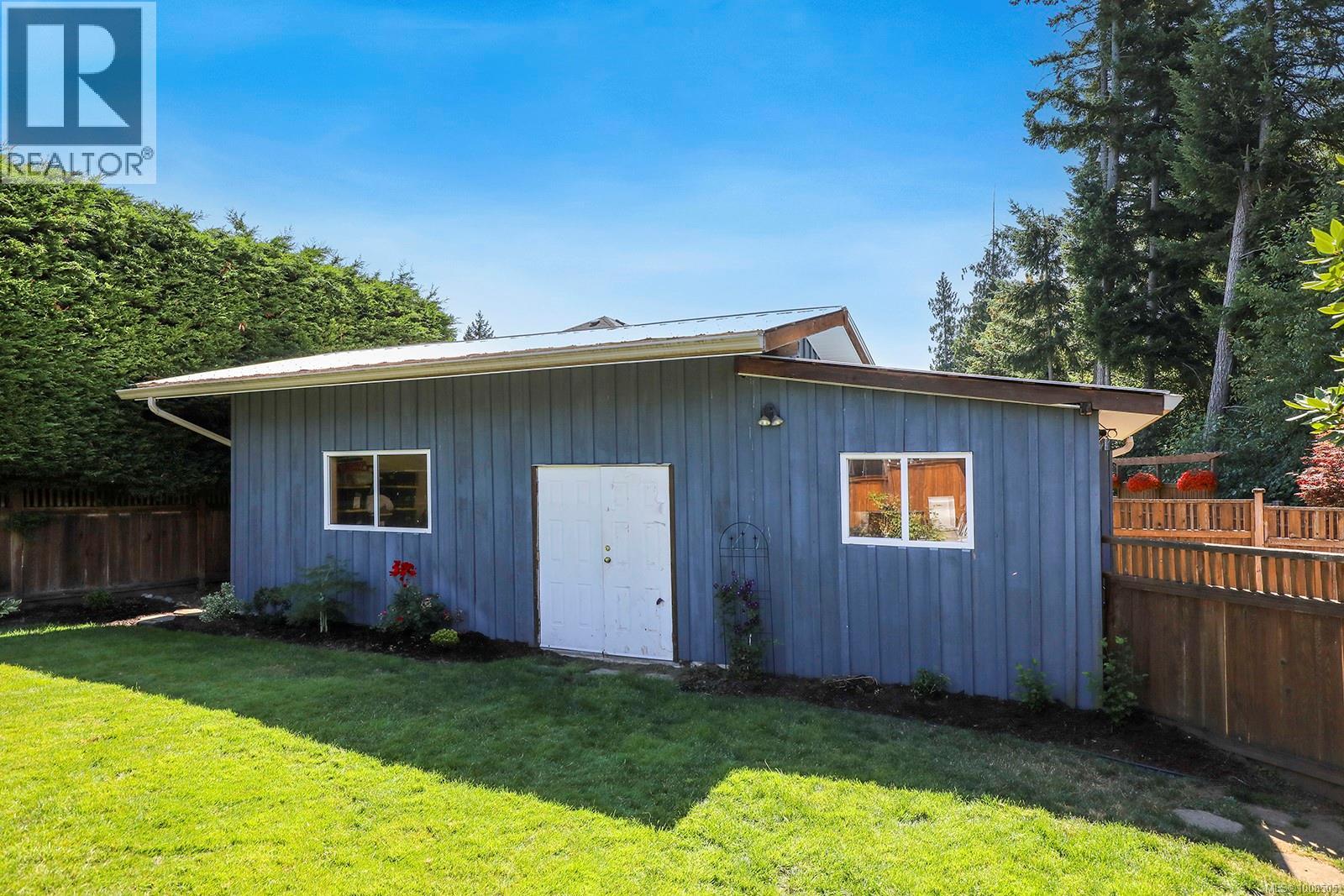 Photo 33 of 2695 Carstairs Dr, Courtenay BC