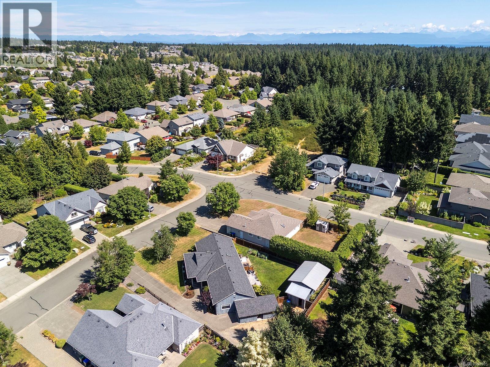 Photo 46 of 2695 Carstairs Dr, Courtenay BC