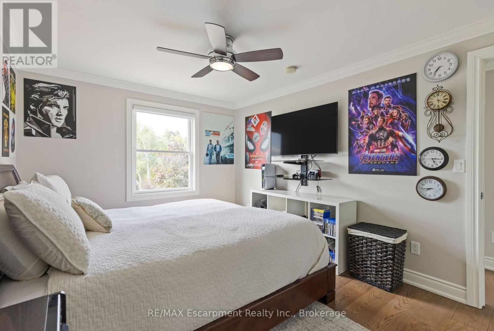 Photo 24 of 2119 Agincourt Crescent, Burlington ON