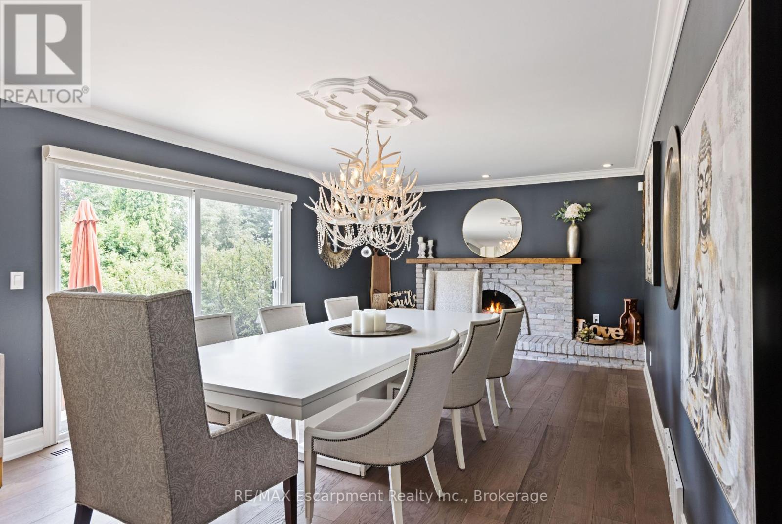 Photo 16 of 2119 Agincourt Crescent, Burlington ON