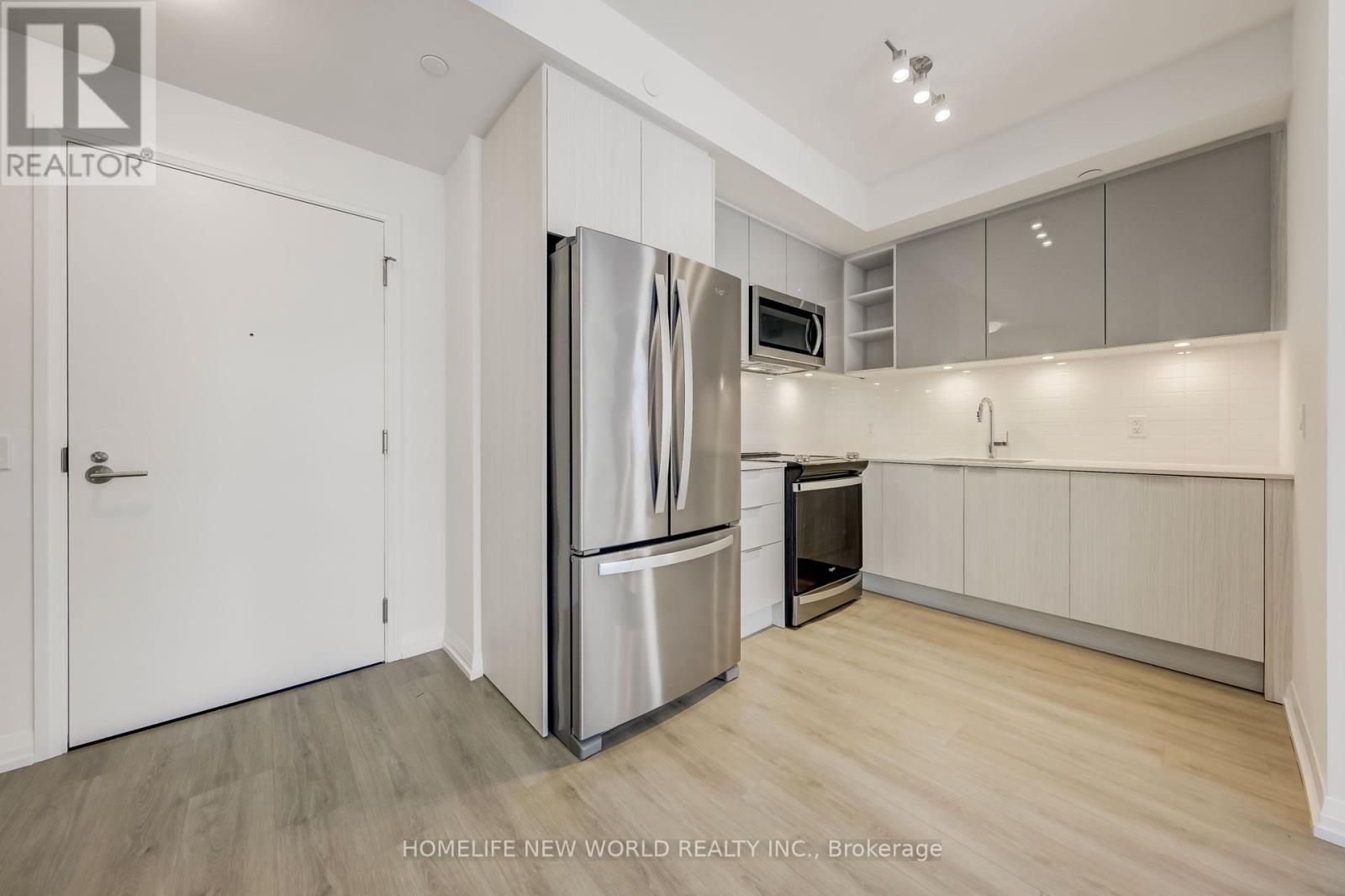 Photo 7 of 1011 50 Dunfield Avenue, Toronto ON