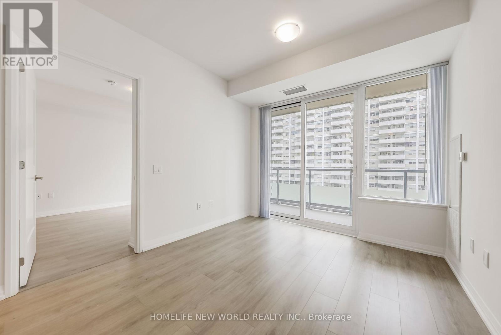 Photo 13 of 1011 50 Dunfield Avenue, Toronto ON