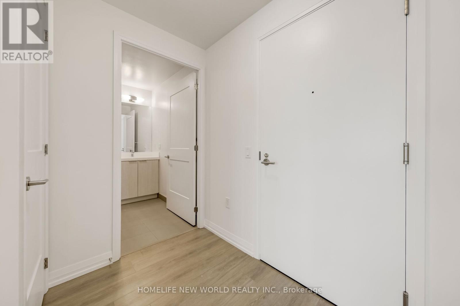 Photo 21 of 1011 50 Dunfield Avenue, Toronto ON