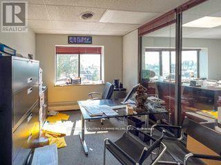 Photo 8 of Upper 64 Vaughan Road, Toronto ON