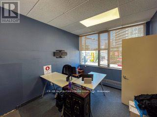 Photo 4 of Upper 64 Vaughan Road, Toronto ON