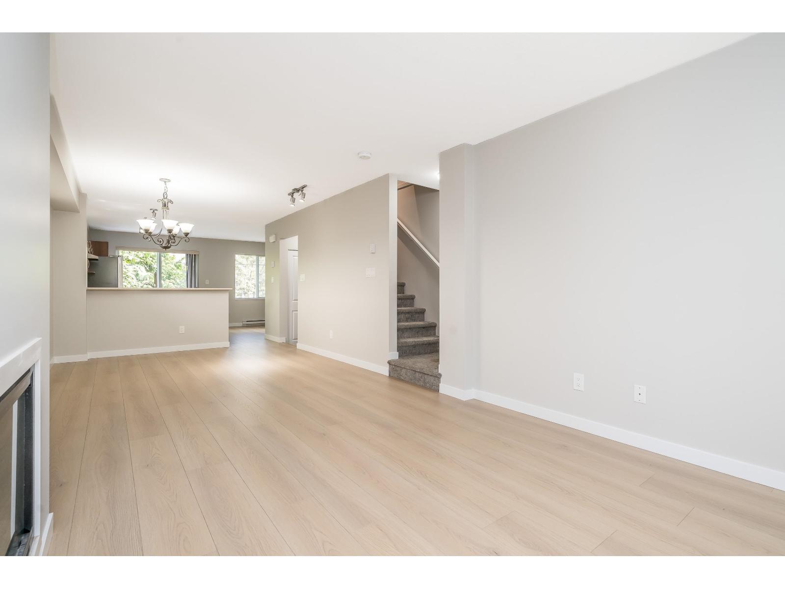 Photo 12 of 66 15155 62 A Avenue, Surrey BC