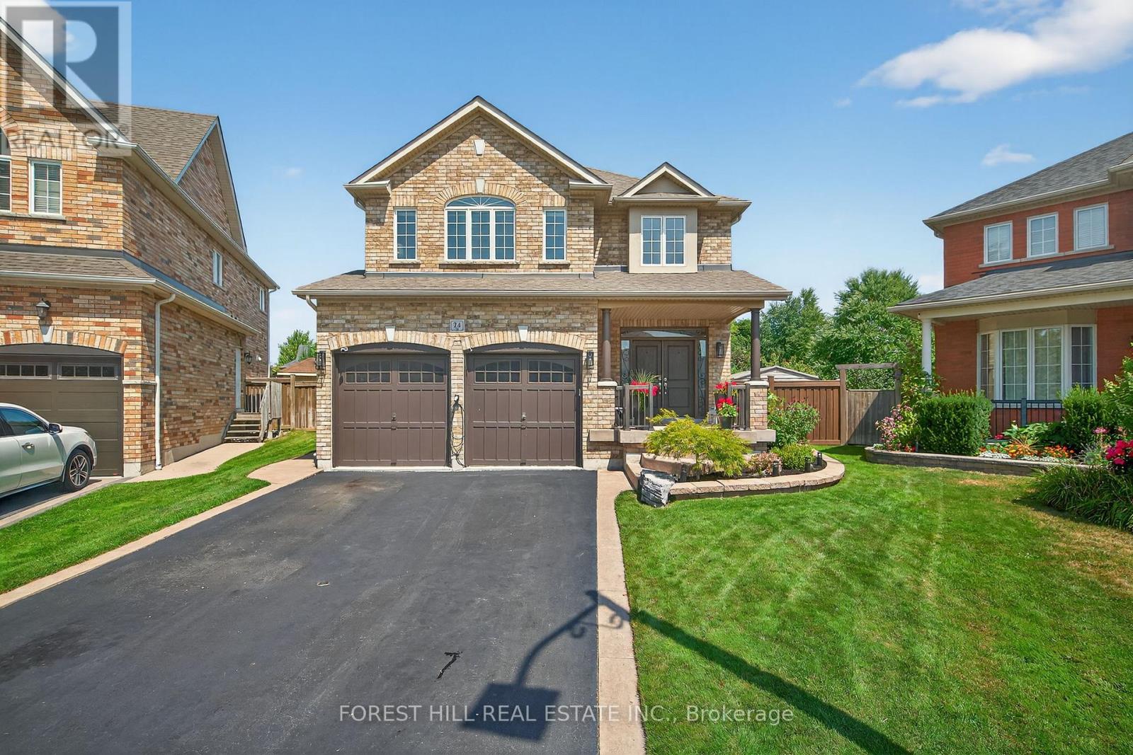 Photo 2 of 24 Vesna Court, Clarington ON