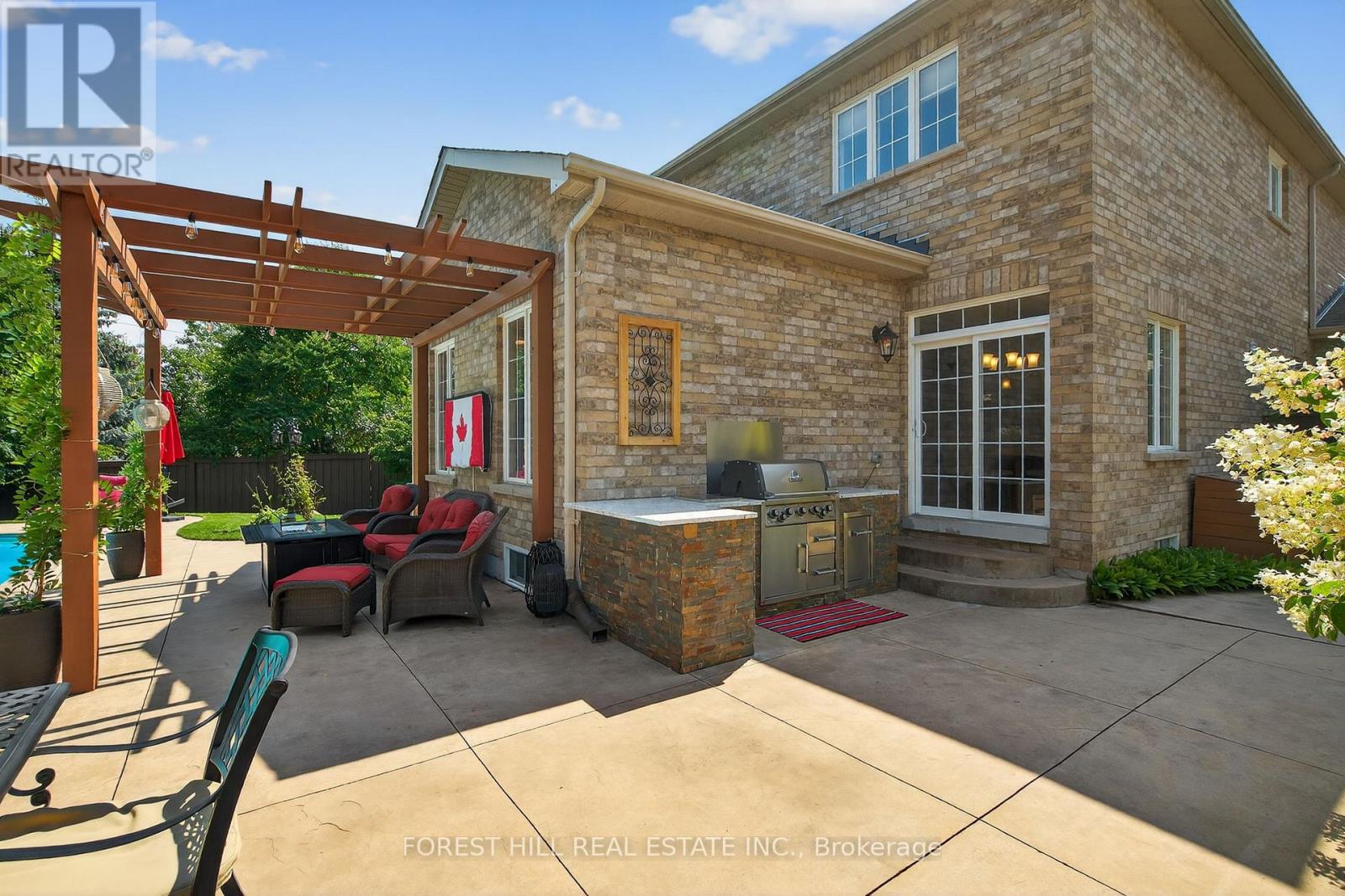 Photo 27 of 24 Vesna Court, Clarington ON