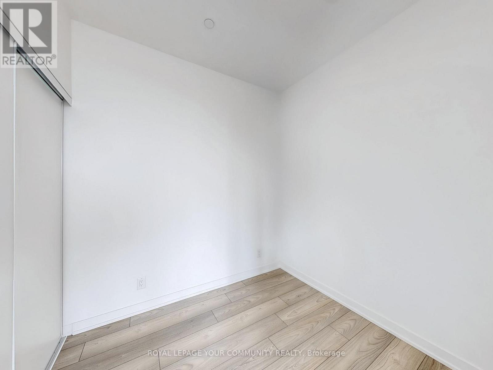 Photo 34 of 517 285 Dufferin Street, Toronto ON