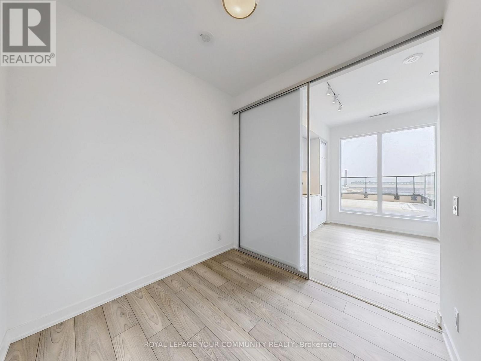 Photo 16 of 517 285 Dufferin Street, Toronto ON