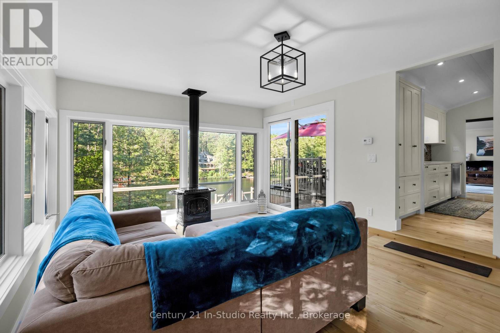 Photo 45 of 551 Peninsula Road, Gravenhurst ON
