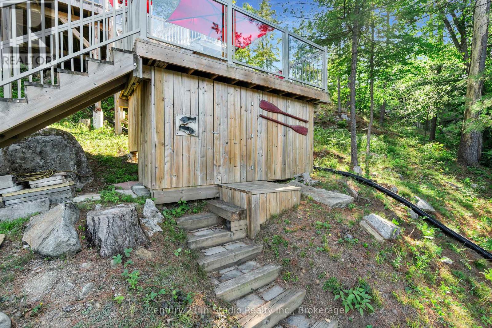 Photo 47 of 551 Peninsula Road, Gravenhurst ON