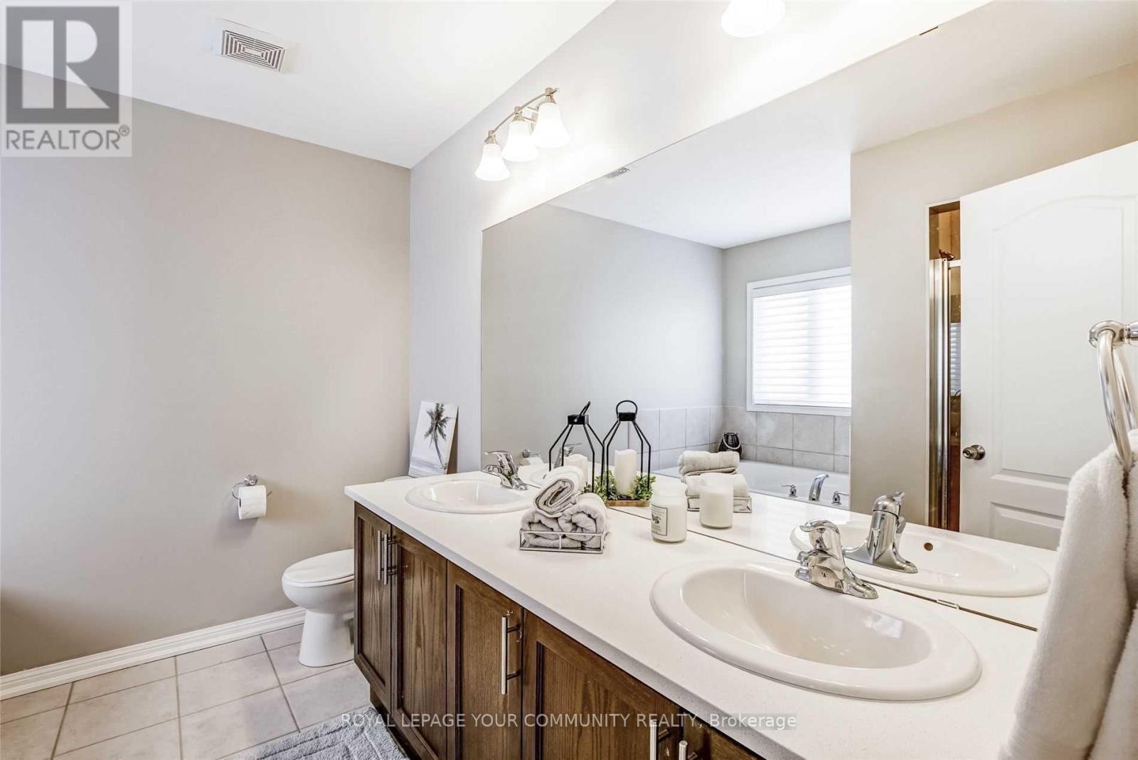 Photo 24 of 16 Don Hadden Crescent, Brock ON