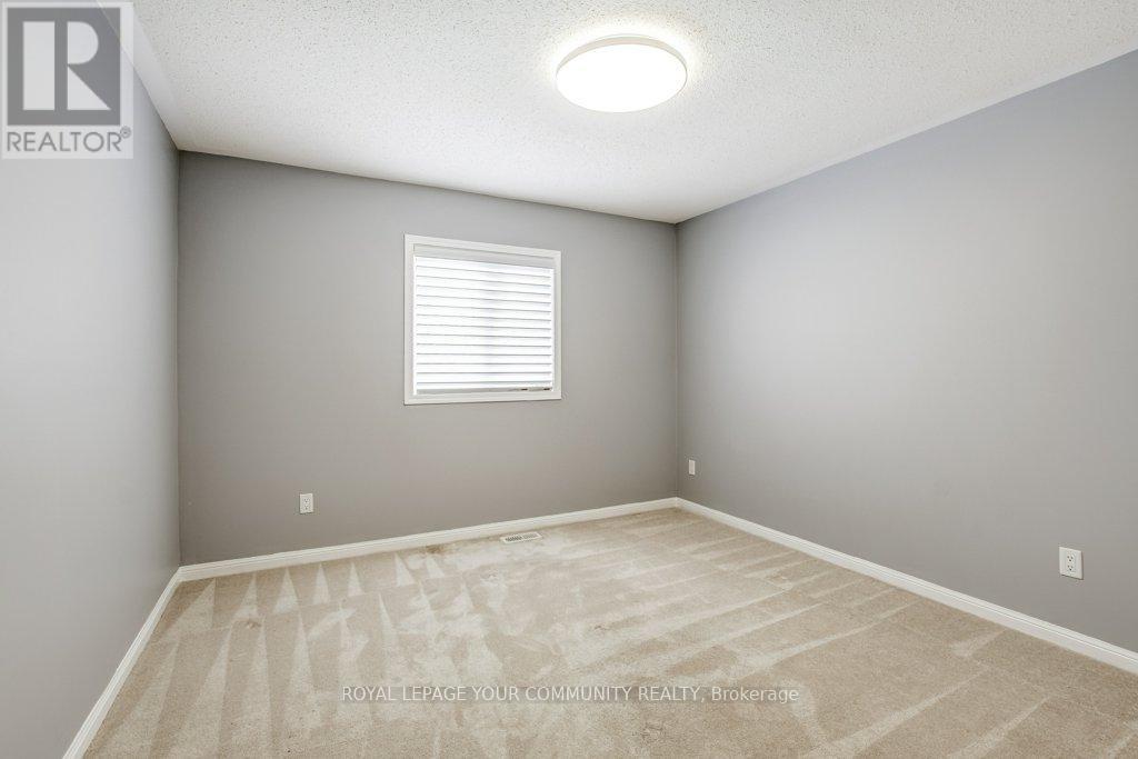 Photo 8 of 16 Don Hadden Crescent, Brock ON