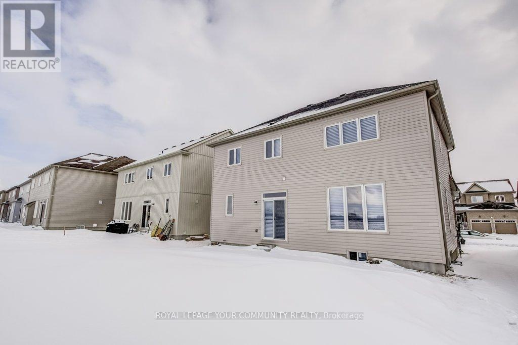Photo 11 of 16 Don Hadden Crescent, Brock ON