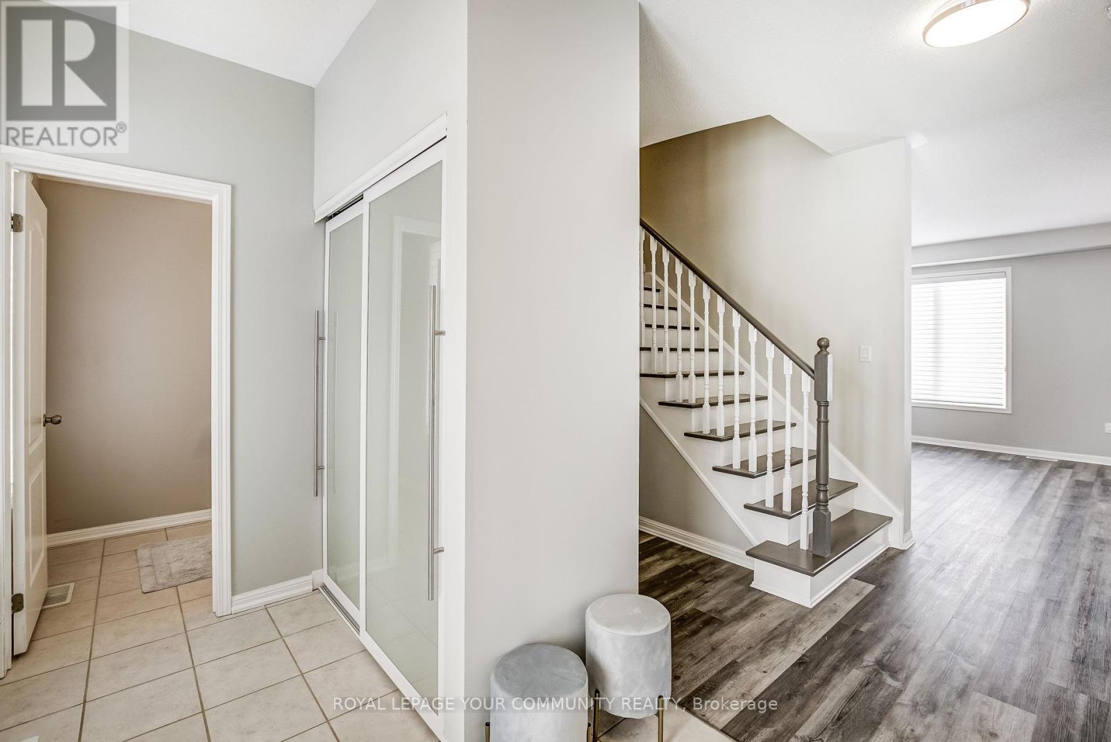 Photo 13 of 16 Don Hadden Crescent, Brock ON