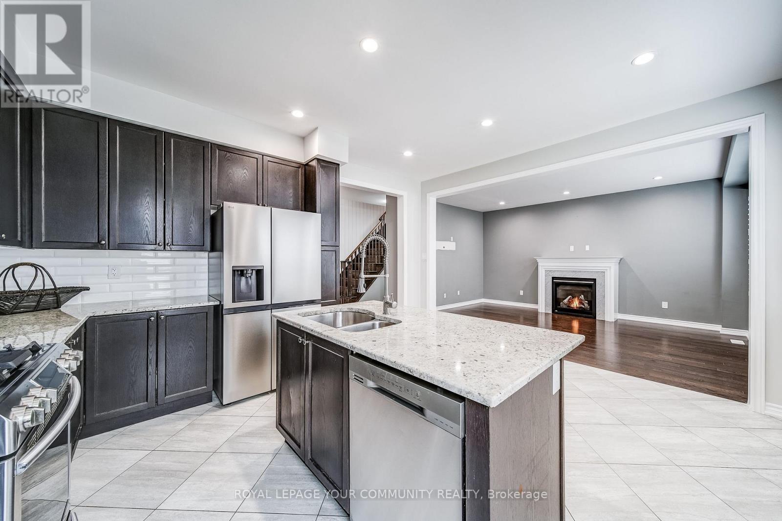 Photo 22 of 57 Lampkin Street, Georgina ON