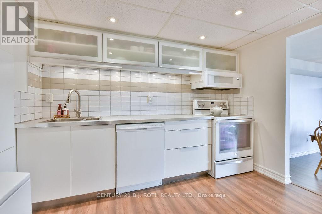 Photo 7 of 405 181 Collier Street, Barrie ON