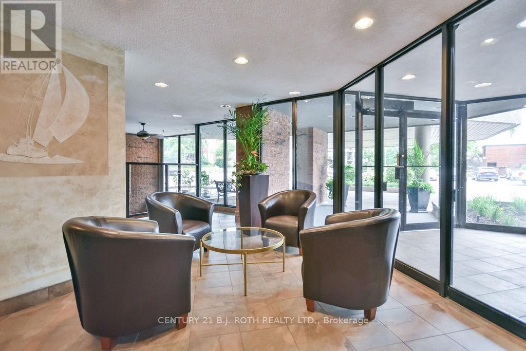 Photo 11 of 405 181 Collier Street, Barrie ON