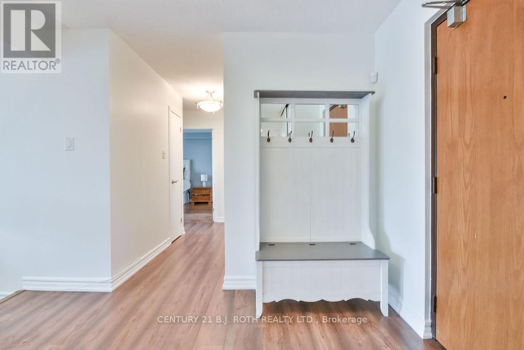 Photo 13 of 405 181 Collier Street, Barrie ON