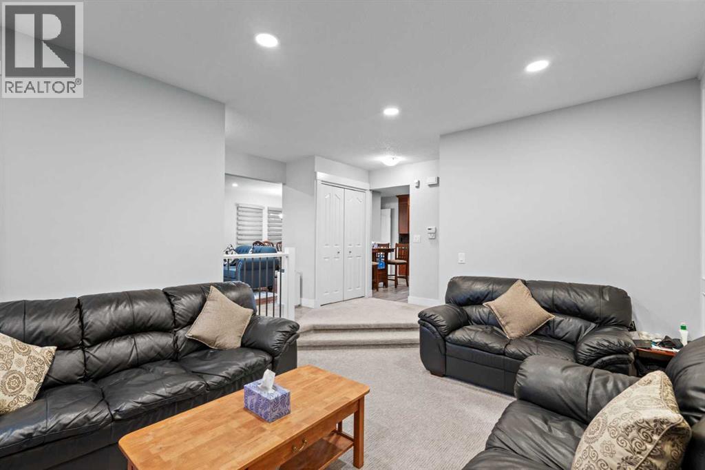 Single Family House Bungalow for Sale in  Whiteland Bay NE Whitehorn Calgary 