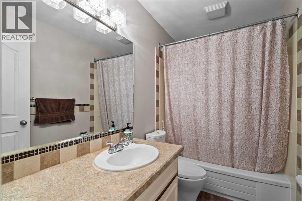 Single Family House Bungalow for Sale in  Whiteland Bay NE Whitehorn Calgary 