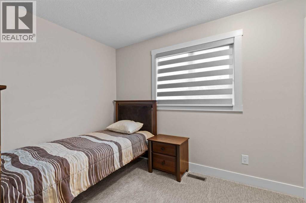 Single Family House Bungalow for Sale in  Whiteland Bay NE Whitehorn Calgary 