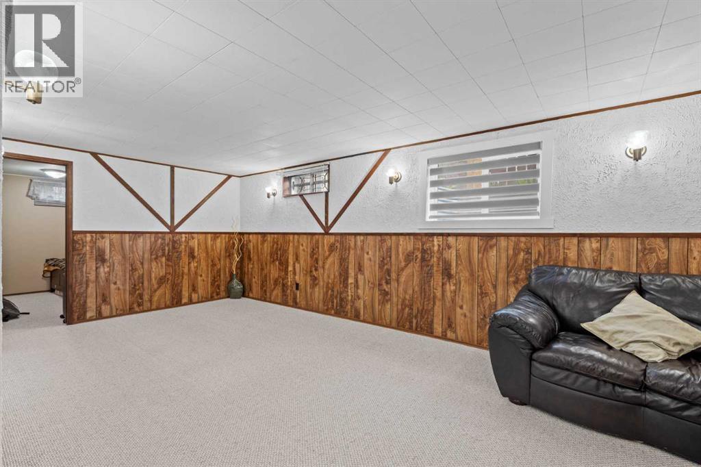 Single Family House Bungalow for Sale in  Whiteland Bay NE Whitehorn Calgary 