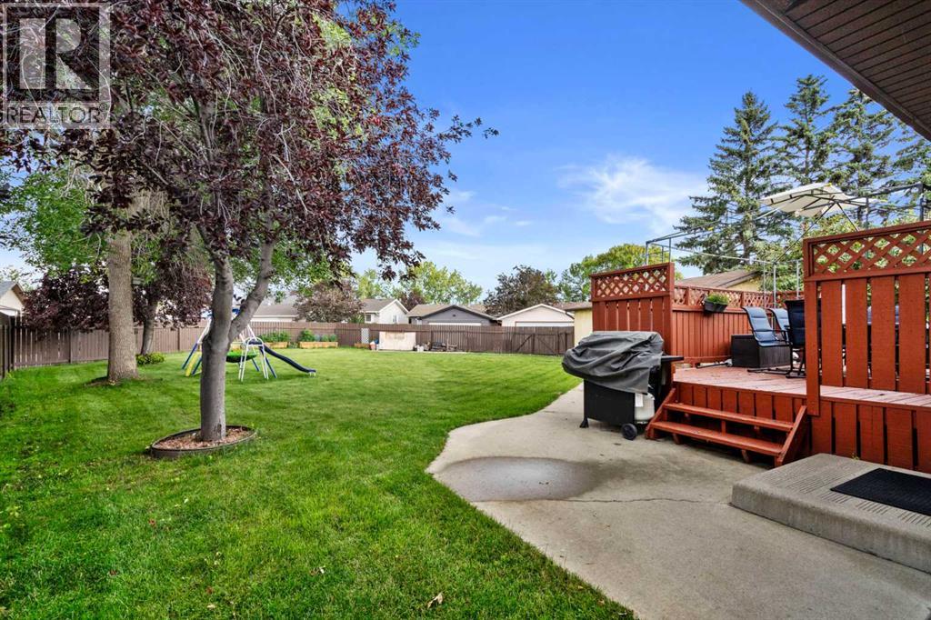 Single Family House Bungalow for Sale in  Whiteland Bay NE Whitehorn Calgary 