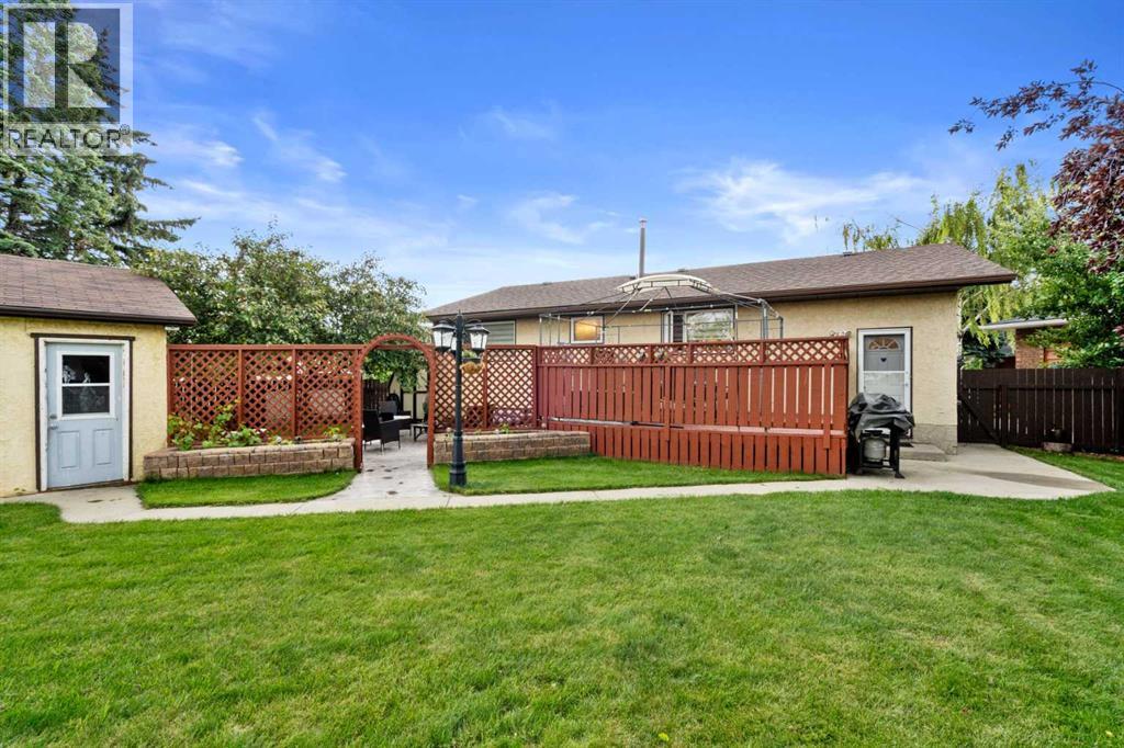 Single Family House Bungalow for Sale in  Whiteland Bay NE Whitehorn Calgary 